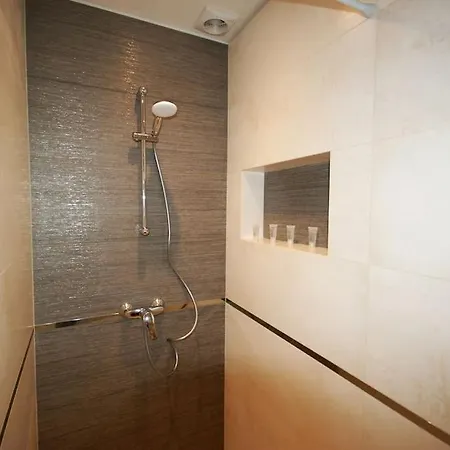 Studio - Confort - Climatise - Le Refuge De Charles - Jardin Bures-sur-Yvette Exterior photo