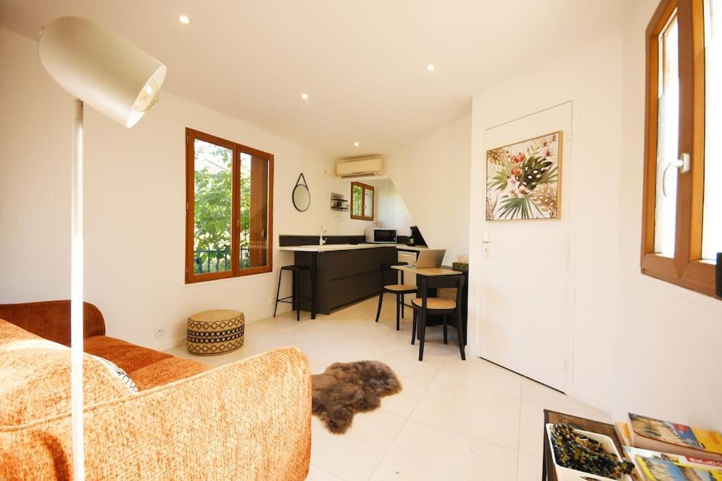 - Confort - Climatise - Le Refuge De Charles - Jardin Appartement