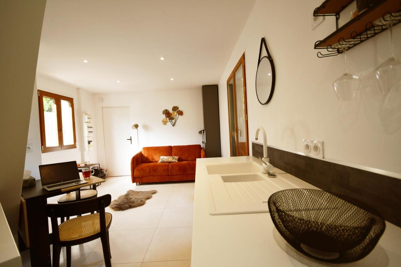 - Confort - Climatise - Le Refuge De Charles - Jardin